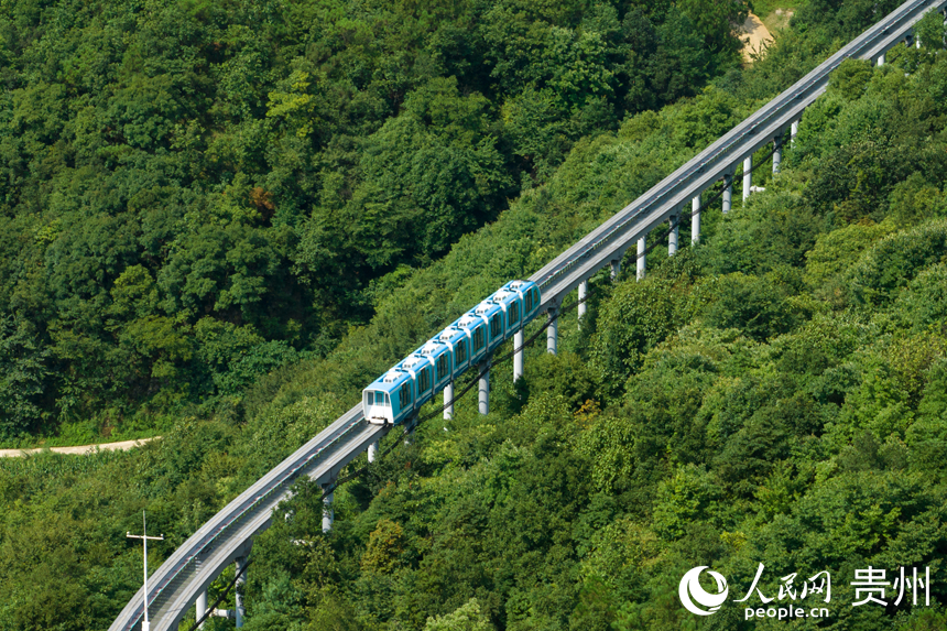野玉海單軌小火車項目。人民網(wǎng)記者 涂敏攝