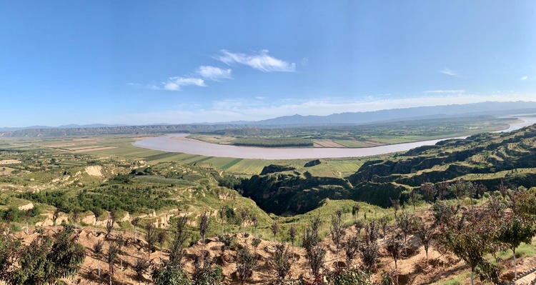 【中國(guó)夢(mèng)&middot;黃河情】以生態(tài)文明為引領(lǐng) 山西芮城走出發(fā)展新路子_fororder_1 站在黃河一號(hào)